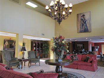 Chisholm Suite Hotel Duncan Екстериор снимка