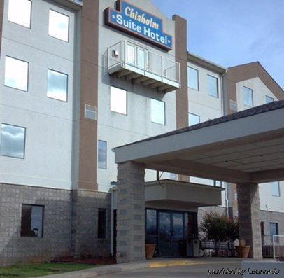 Chisholm Suite Hotel Duncan Екстериор снимка